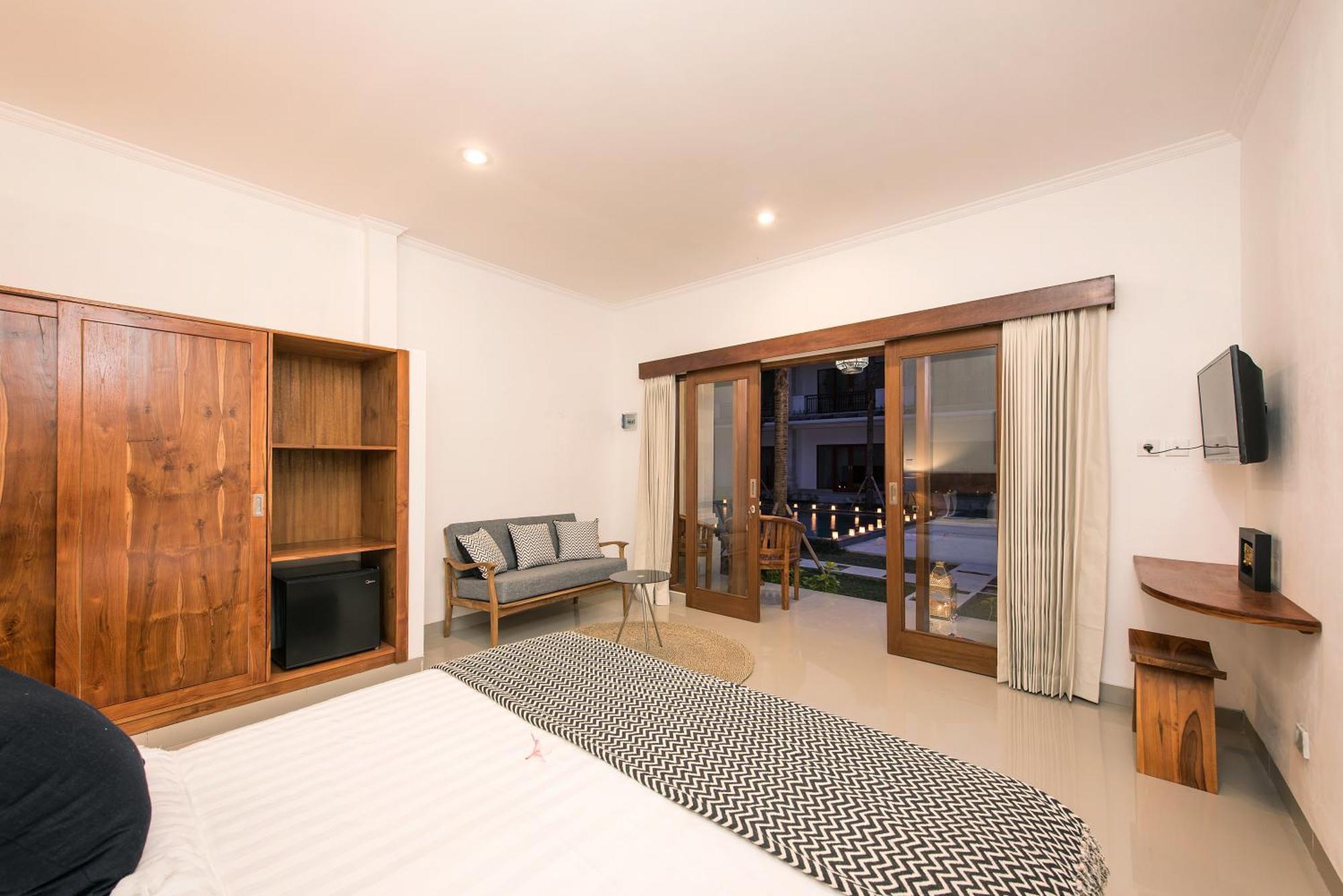 Hotel Puri Uma Ratu By Rpm Seminyak Esterno foto