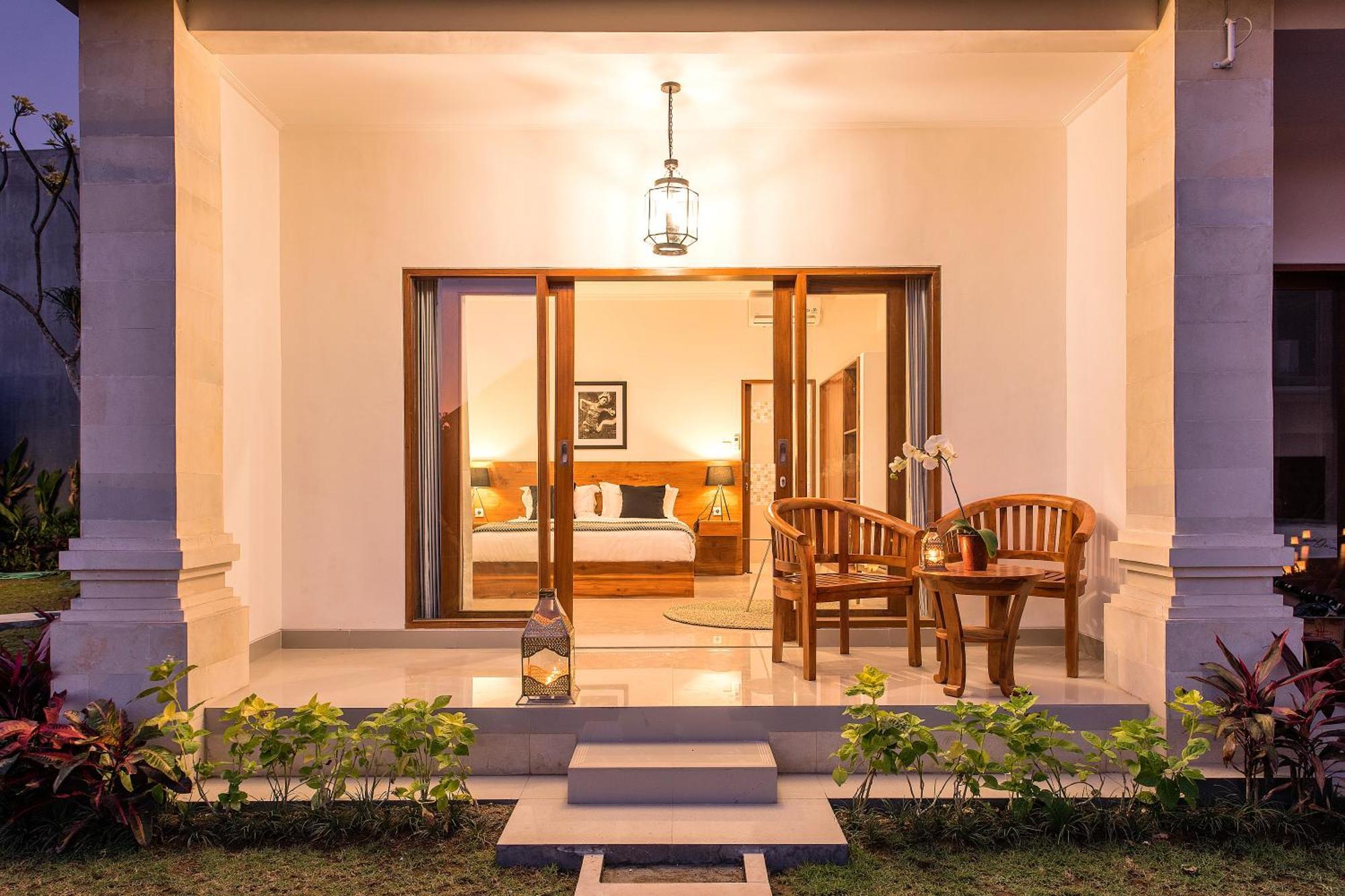 Hotel Puri Uma Ratu By Rpm Seminyak Esterno foto